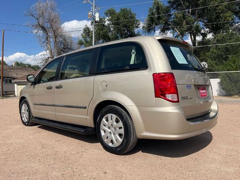Used 2013 Dodge Grand Caravan American Value Package FWD image 5