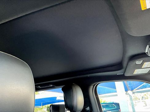 Used 2018 Lincoln Navigator L Select w/ Technology Package image 14