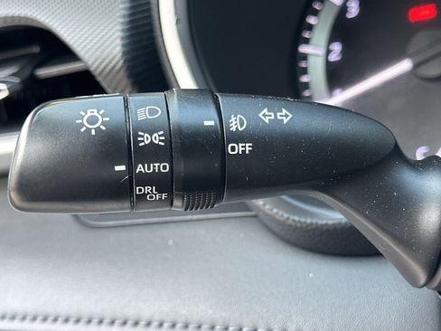 Used 2023 Toyota Highlander XSE image 14