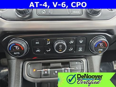 Used 2023 GMC Acadia AT4 image 22