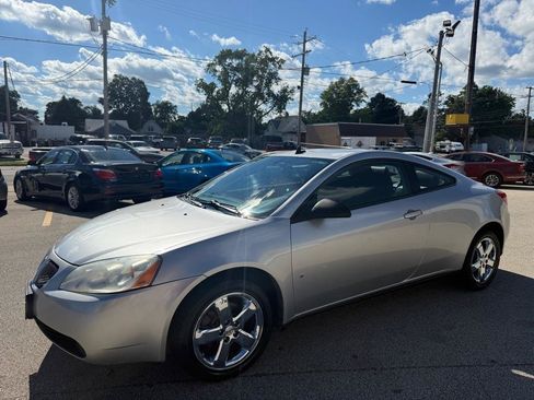 Used 2008 Pontiac G6 GT w/ Premium Package FWD image 5