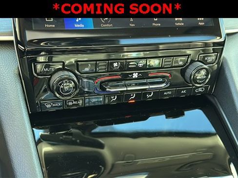 Used 2023 Jeep Grand Cherokee 30th Anniversary image 17