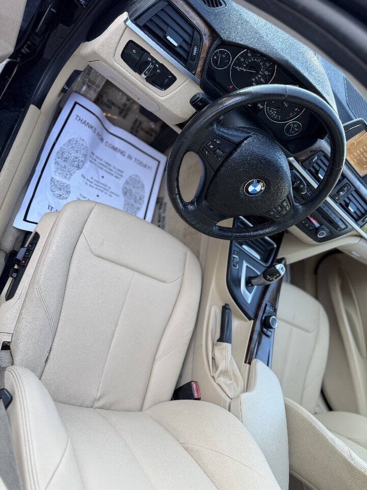 Used 2013 BMW 328i Sedan RWD image 11