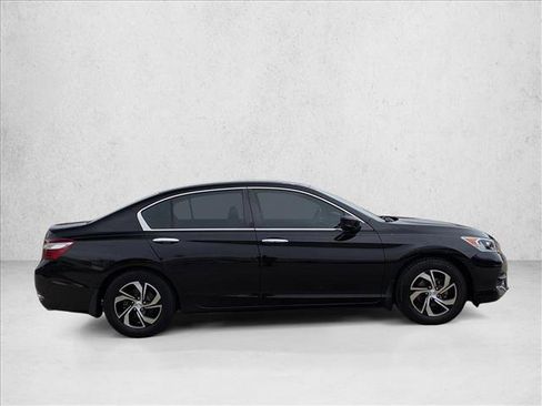 Used 2016 Honda Accord LX image 4