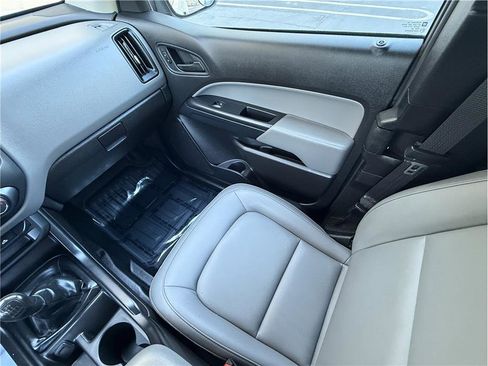 Used 2017 Chevrolet Colorado 2WD Extended Cab image 13