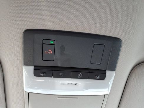 Used 2025 Nissan Pathfinder SL w/ Cargo Package AWD/4WD image 26