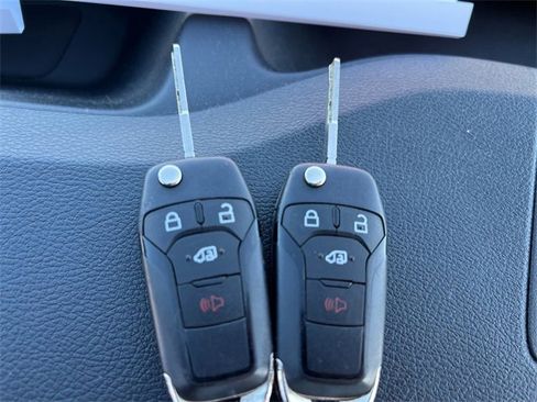 Used 2020 Ford Transit 350 XL image 25