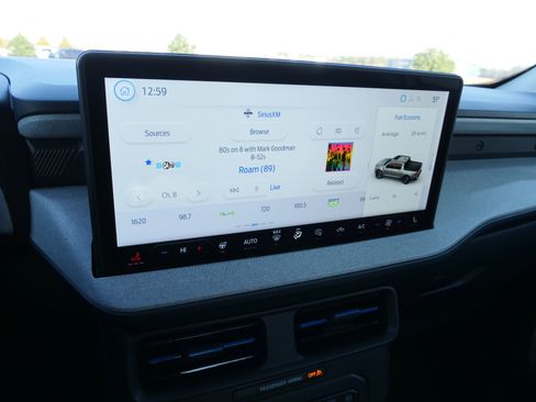 Used 2025 Ford Maverick XLT w/ XLT Luxury Package image 27