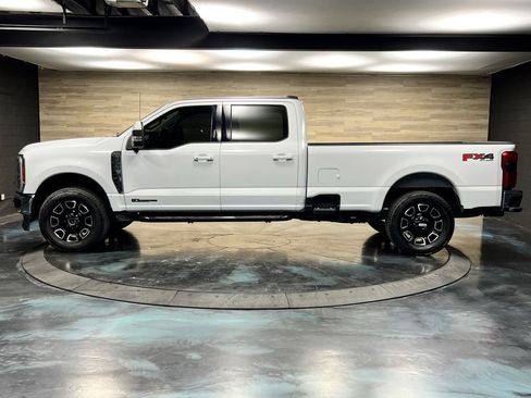 Used 2023 Ford F250 Lariat w/ FX4 Off-Road Package AWD/4WD image 11