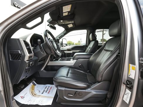 Used 2022 Ford F250 Lariat w/ Lariat Ultimate Package AWD/4WD image 32