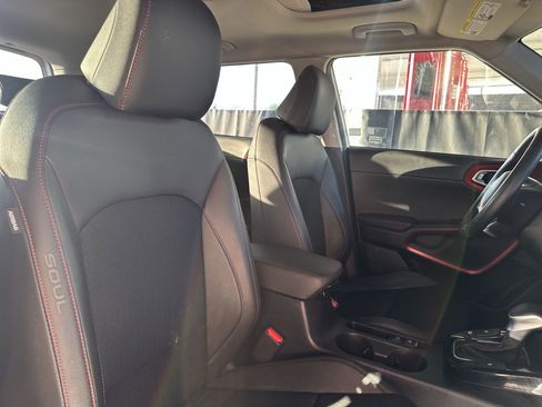 Used 2023 Kia Soul GT-Line w/ GT-Line Technology Package image 26
