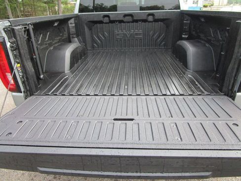 New 2025 GMC Sierra 1500 Denali Ultimate image 15