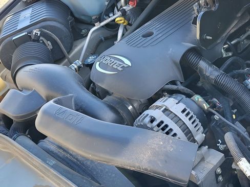 Used 2005 HUMMER H2 SUT w/ Preferred Equipment Group image 29