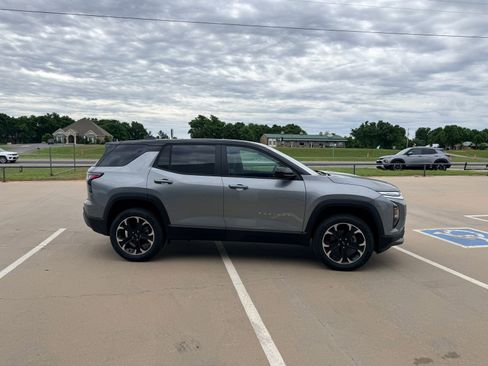 New 2026 Chevrolet Equinox LT FWD image 5