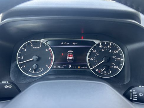 Used 2025 Nissan Rogue SV AWD/4WD image 11