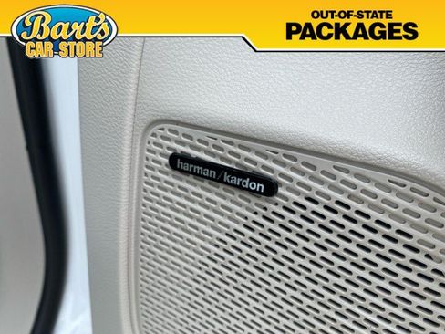 Used 2022 Chrysler Pacifica Limited FWD image 19