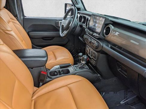 Used 2018 Jeep Wrangler Unlimited Sahara image 22