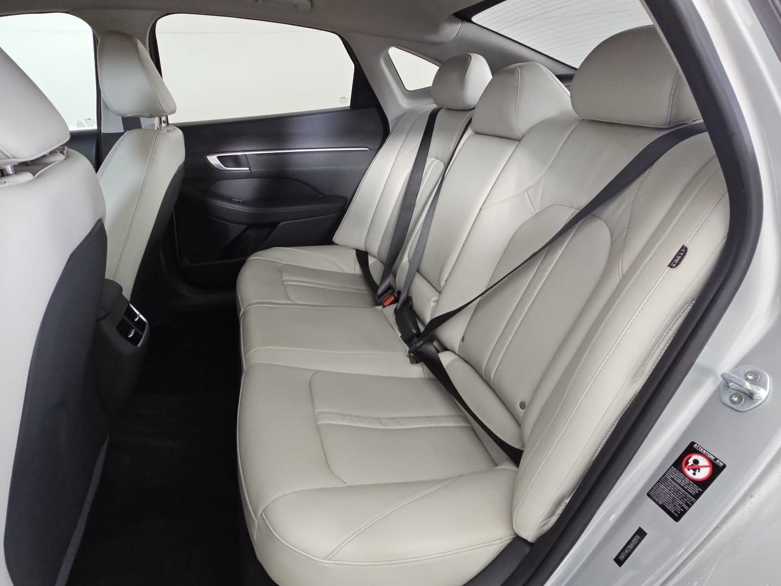 Used 2021 Hyundai Sonata Limited FWD image 13