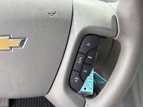 Used 2015 Chevrolet Traverse LS FWD image 21