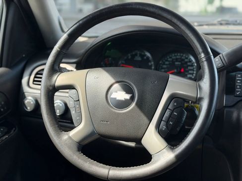 Used 2013 Chevrolet Tahoe LTZ image 34