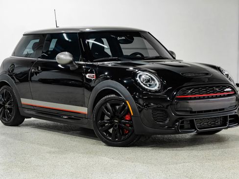 Used 2019 MINI Cooper John Cooper Works w/ Signature Upholstery Package image 4