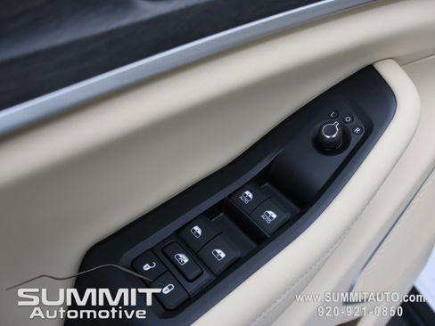 New 2026 Jeep Grand Cherokee Limited w/ Luxury Tech Group II AWD/4WD image 48