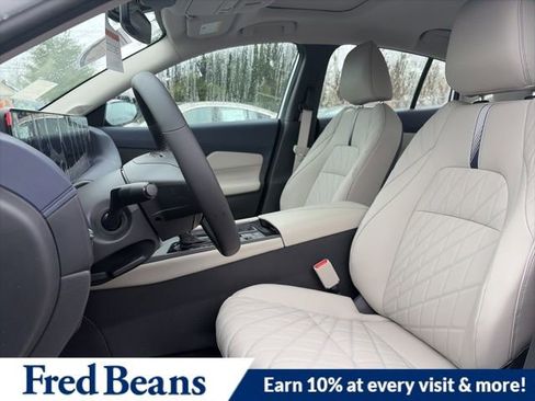 New 2026 Nissan Sentra SL w/ Floor Mat Package image 10