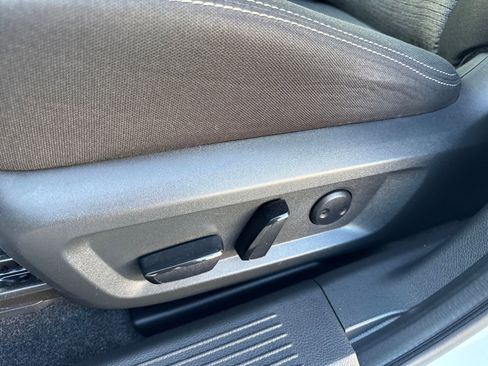 Certified 2022 Nissan Rogue SV image 21