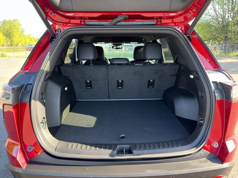 Used 2025 Chevrolet Equinox RS AWD/4WD image 9