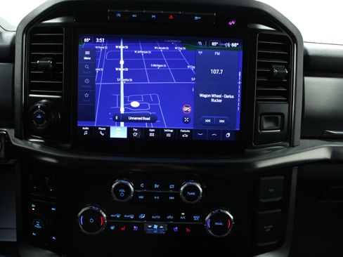 Used 2024 Ford F150 Platinum image 23