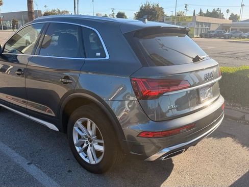 Used 2023 Audi Q5 2.0T Premium w/ Convenience Package AWD/4WD image 3