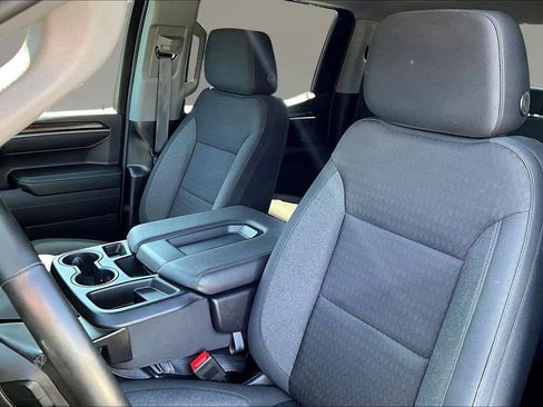 Used 2024 Chevrolet Silverado 1500 RST AWD/4WD image 19