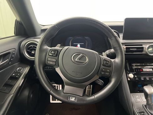 Used 2022 Lexus IS 350 F Sport image 12