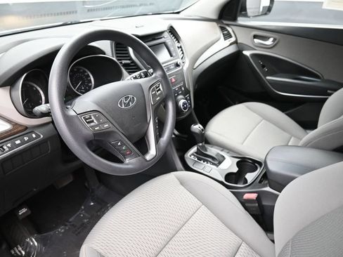 Used 2017 Hyundai Santa Fe Sport FWD image 19