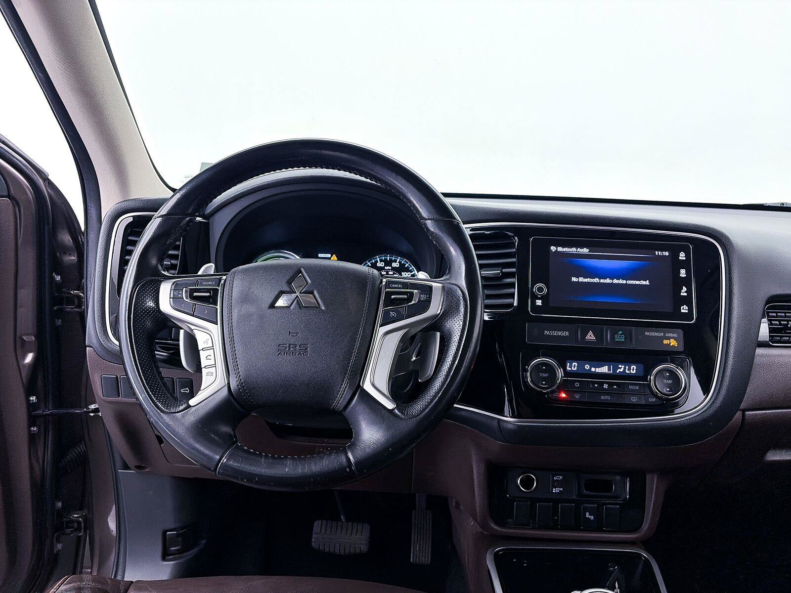 Used 2018 Mitsubishi Outlander SEL AWD/4WD image 4