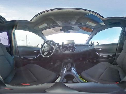 Used 2020 Toyota Corolla SE w/ SE Premium Package FWD image 26