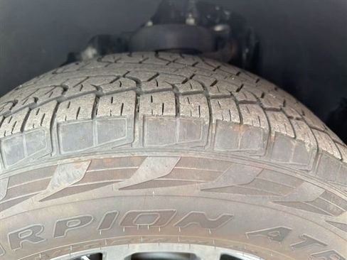 Used 2025 Ford Expedition Active RWD image 38