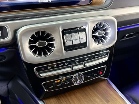 Used 2023 Mercedes-Benz G 63 AMG AMG G 63 image 18