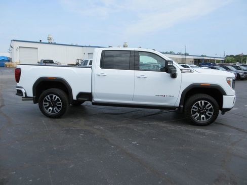 Used 2023 GMC Sierra 2500 AT4 w/ AT4 Premium Plus Package AWD/4WD image 4