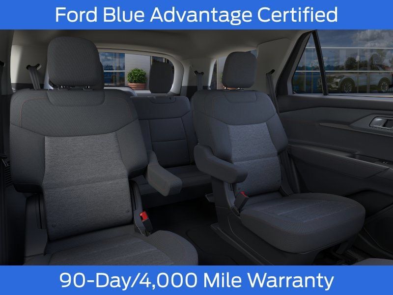 Used 2026 Ford Explorer Active AWD/4WD image 12