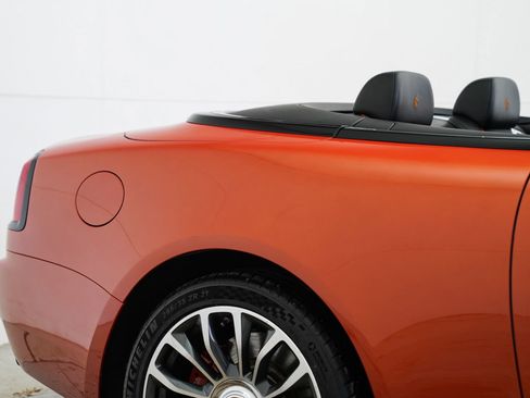 Used 2020 Rolls-Royce Dawn image 59