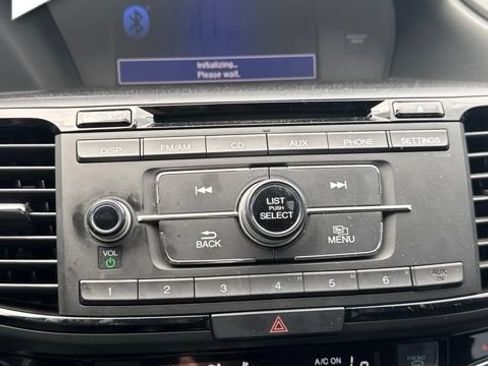 Used 2017 Honda Accord Sport Special Edition image 10