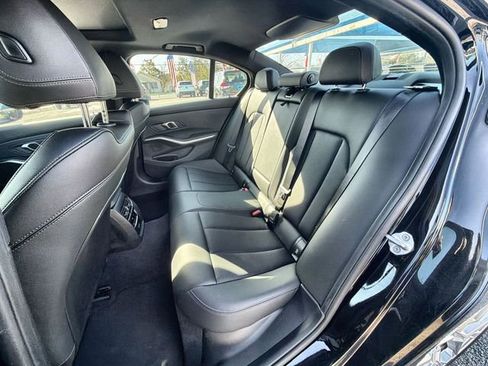 Used 2025 BMW 330i Sedan image 24