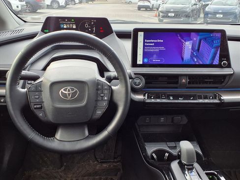Used 2024 Toyota Prius XLE image 5
