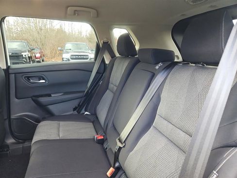New 2026 Nissan Rogue SV w/ Cold Weather Package AWD/4WD image 18