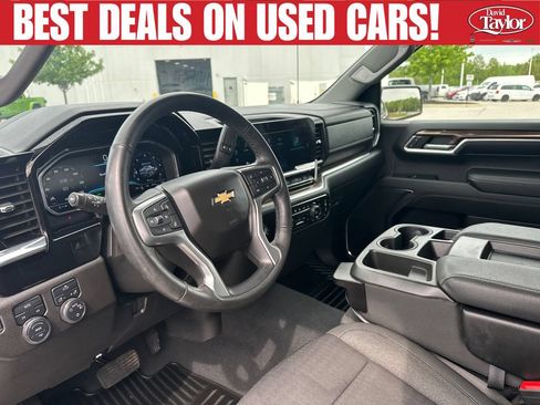Used 2023 Chevrolet Silverado 1500 LT AWD/4WD image 12