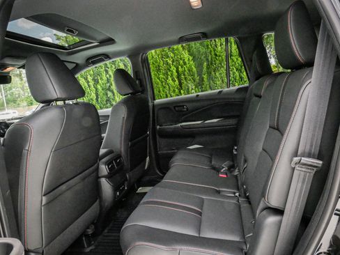 Used 2024 Honda Passport TrailSport image 31