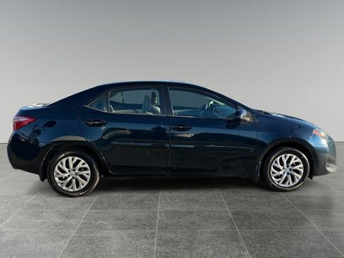 Used 2017 Toyota Corolla LE image 6