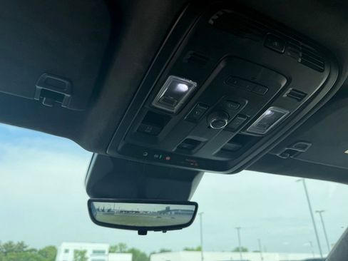 Used 2024 Cadillac Escalade Sport Platinum w/ LPO, Floor Liner Package AWD/4WD image 22
