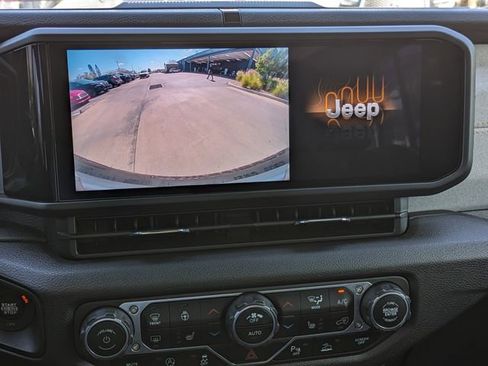 Used 2024 Jeep Wrangler Unlimited Sport AWD/4WD image 21